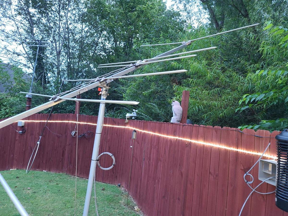 Click image for larger version

Name:	FM6 NVIS Meteor Scatter Antenna2.jpg
Views:	86
Size:	282.9 KB
ID:	150